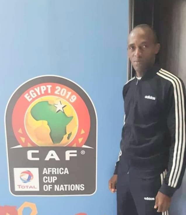 L'Arbitre Assistant, Sidibé Sidiki, sera le représentant des Arbitres guinéens à la phase finale de la Coupe d'Afrique des Nations 6 LArbitre Assistant Sidibé Sidiki sera le représentant des Arbitres guinéens à la phase finale de la Coupe dAfrique
